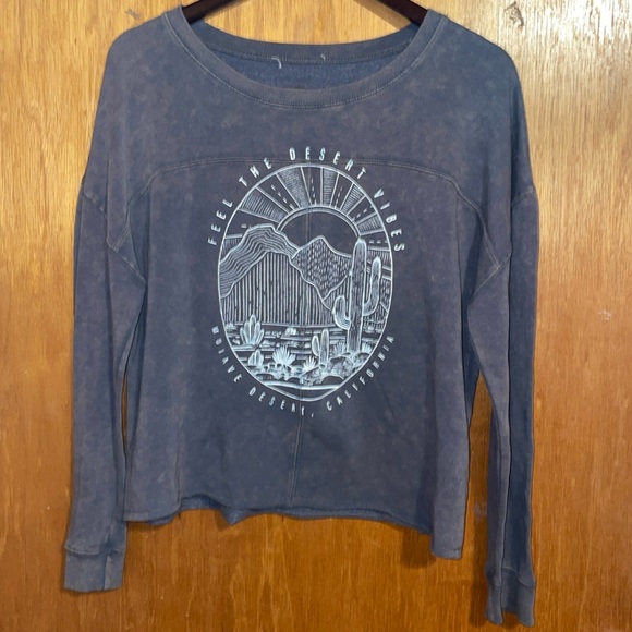 GRAY MINERAL WASH MOJAVE DESERT, CALIFORNIA GRAPHIC SCENERY SWEATER SIZE MEDIUM - Picture 3 of 7
